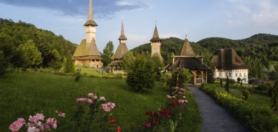 Sighisoara, na Romênia, possui um dos centros históricos medievais mais bem conservados da Europa. A cidade fica em plena Transilvânia e é famosa por ser a cidade natal do governante Vlad Tepes, que inspirou o mito de Drácula.