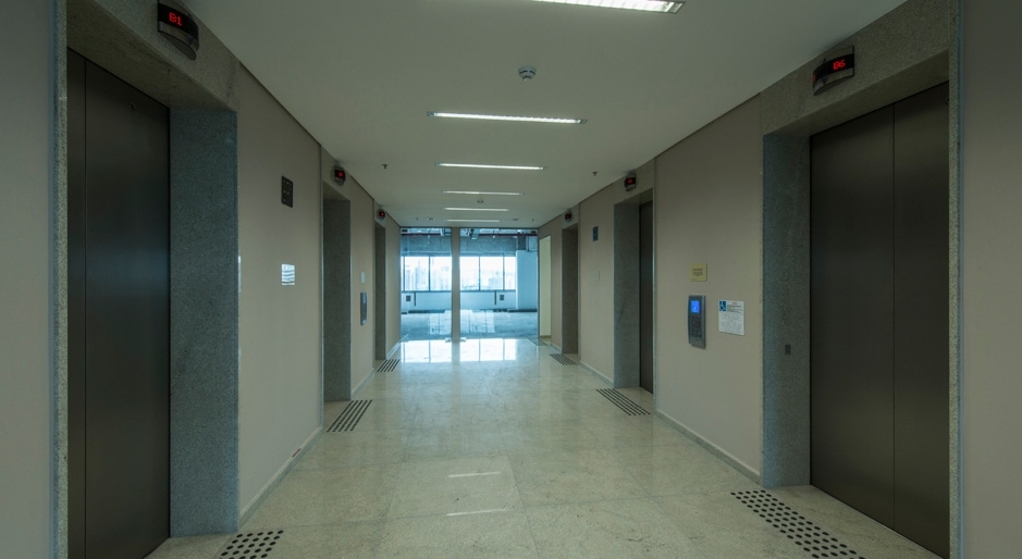 Foto do hall de elevadores do andar tipo