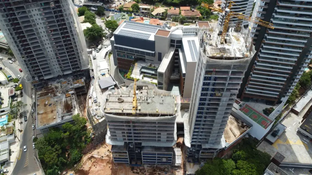 Janeiro Acompanhamento de obra do empreendimento Legacy