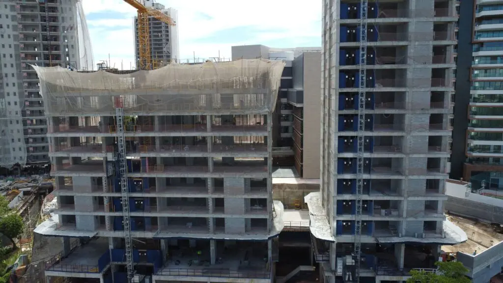 Janeiro Acompanhamento de obra do empreendimento Legacy