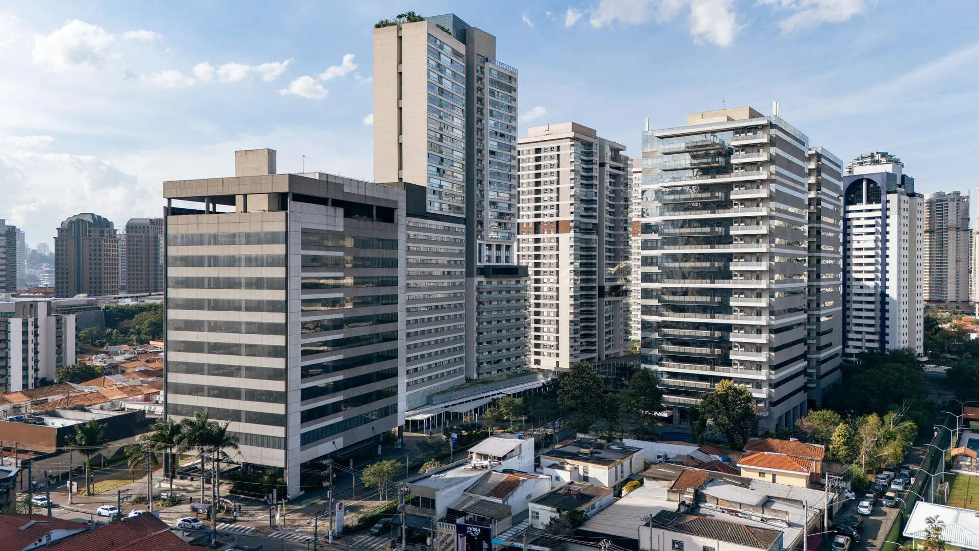 foto aérea da fachada do Praça São Paulo