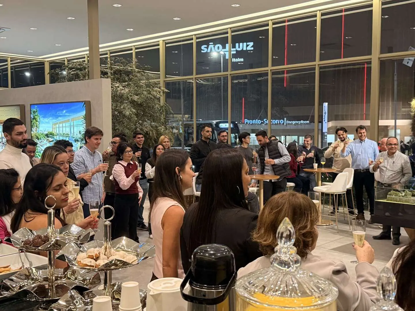 OR celebra a entrega do Baume Itaim com integrantes de São Paulo