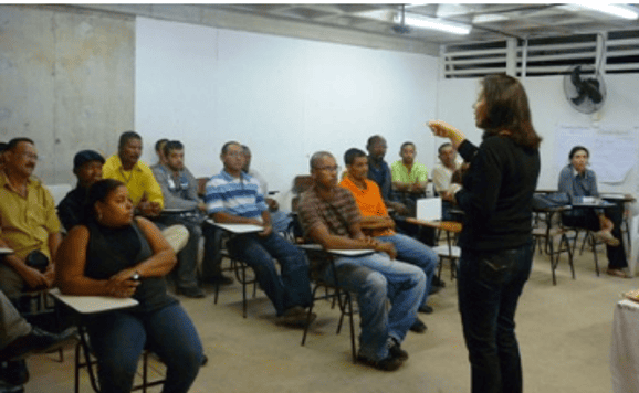 Alfabetização no canteiro de obra